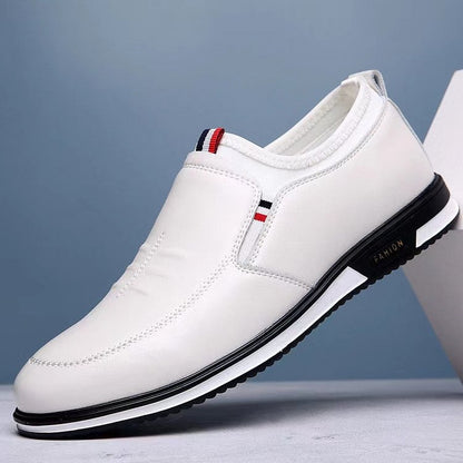 2024 Zapatos casual de piel para hombre