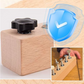 Tablero de tornillos Montessori de madera con destornillado